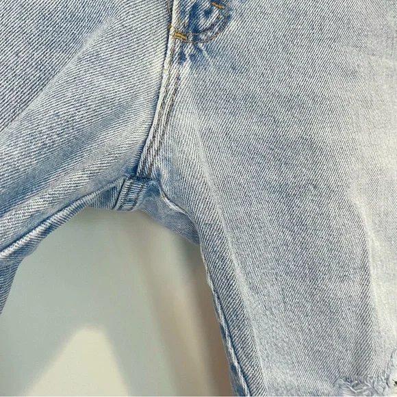 Vintage Wrangler Light Wash Straight Leg High Waist Jeans - Picture 3 of 8